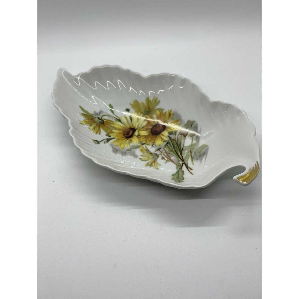 Mitterteich Bavaria Germany Leaf Shape Daisy Flower Candy Dish Antique Vintage